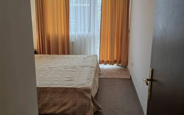 Cosy Mountain View Apartment - 200mbps Wi-fi!