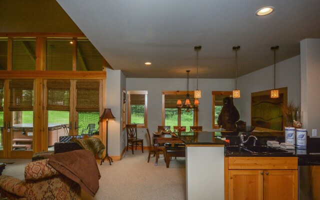 All Seasons Pass 4 Bedroom House