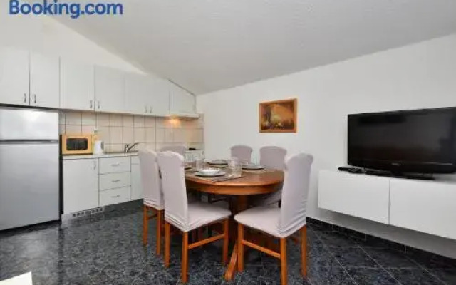 Apartment Ivo Kaurinovic