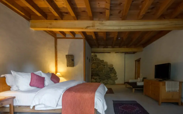 Serena Shigar Fort