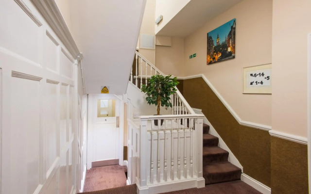 Marble Arch Inn Hotel