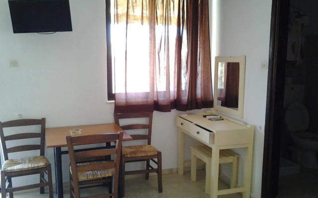 Laopetra Studios