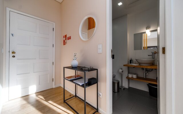 Nomad's Porto City & View