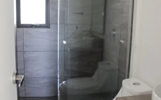 Deluxxe Tower Liva