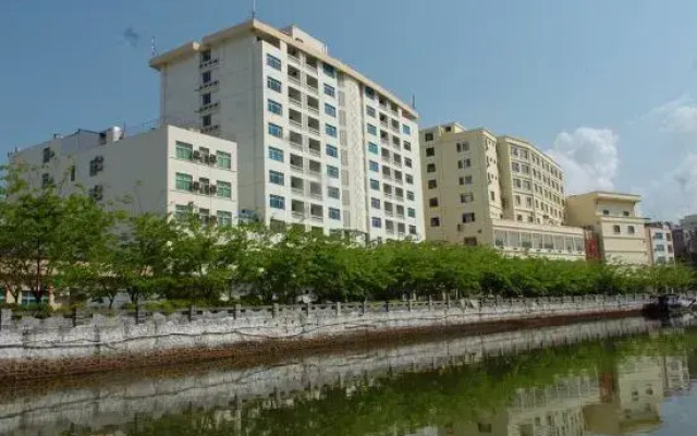 Fenghuangcheng Hotel