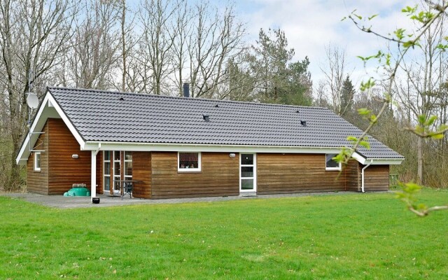 Alluring Holiday Home in Oksbøl With Sauna