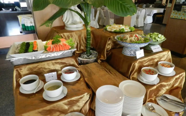 The Niran Grand Hotel