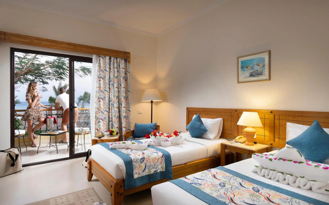 Three Corners Fayrouz Plaza Beach Resort