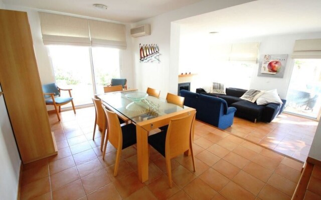 Villa Pacifico