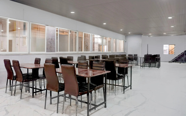 Super Townhouse Hinjewadi Corporate Stays