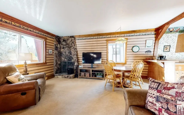 Lazy Bear Barn #124