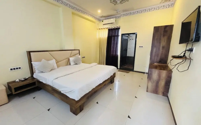 Shiv Ashray Resort