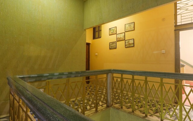 Fabhotel East View