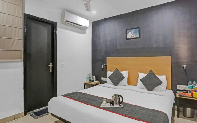 Townhouse 475 Nangal Raya Pankha Road