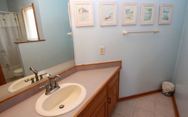 Neptunes Landing - 5 Br Home