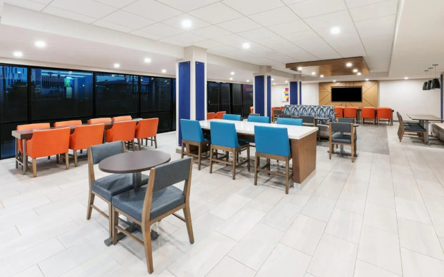 HI Express El Paso Downtown by IHG