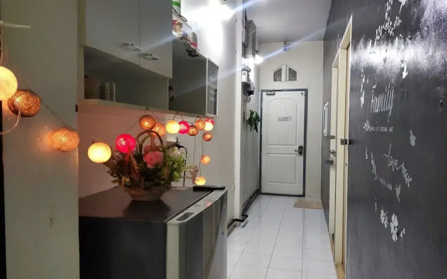 Home Room House - Adults Only