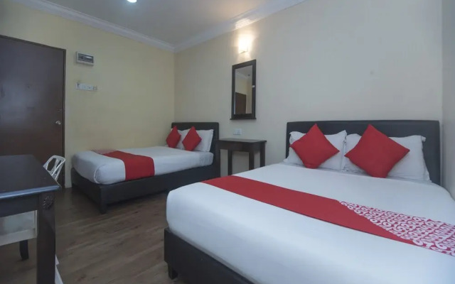 Oyo 11344 I Home Hotel
