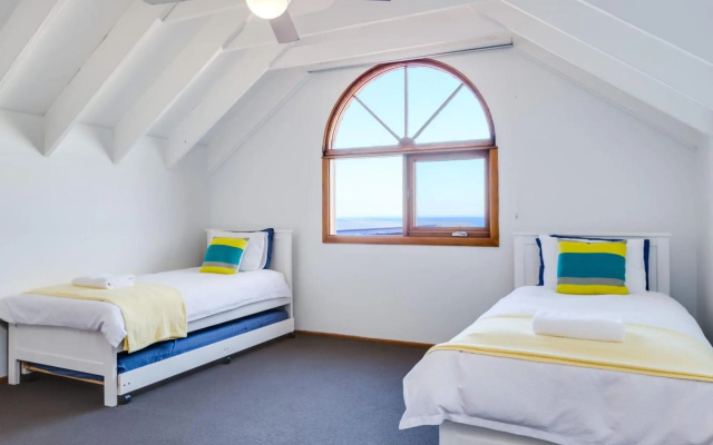 GERROA DREAMING Gerroa 4pm check out Sundays – Guest Rooms – Gerroa