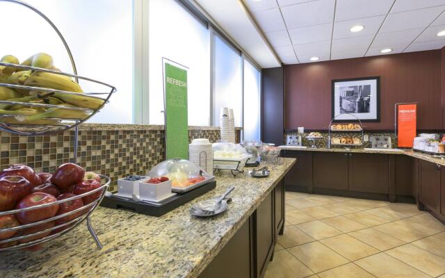 Hampton Inn & Suites Yonkers