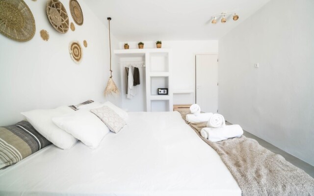 Mykonian Exclusive 3Bd Villa with Pool