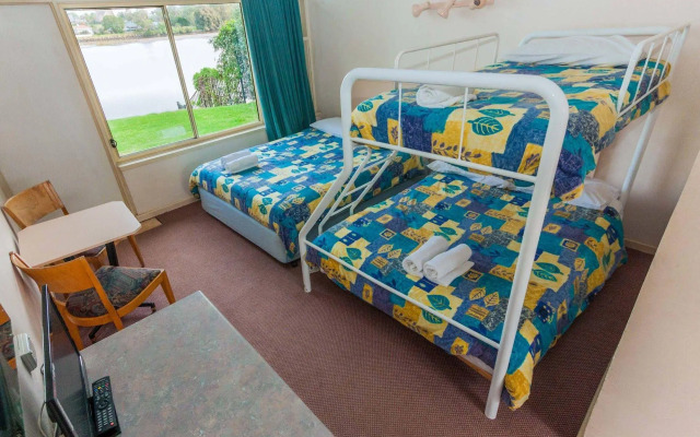 Moruya Waterfront Hotel Motel