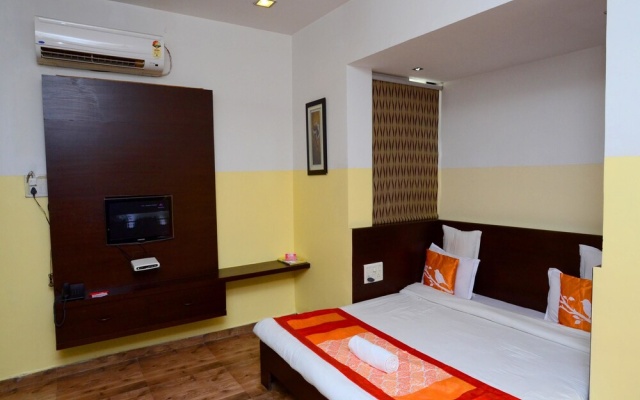 OYO 1030 Hotel Palm View Residency – Guest Rooms – Vadodara