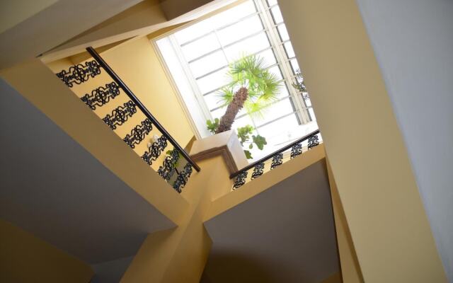 Hotel Labut
