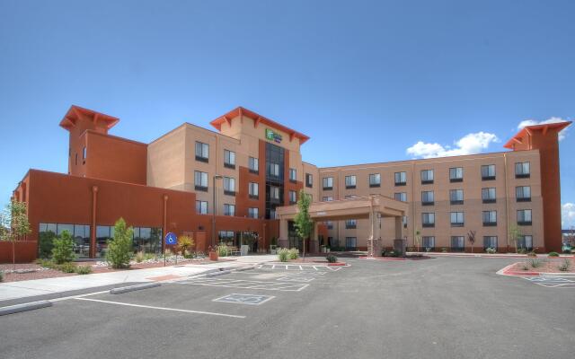 Holiday Inn Express & Suites Albuquerque Historic Old Town, an IHG Hotel