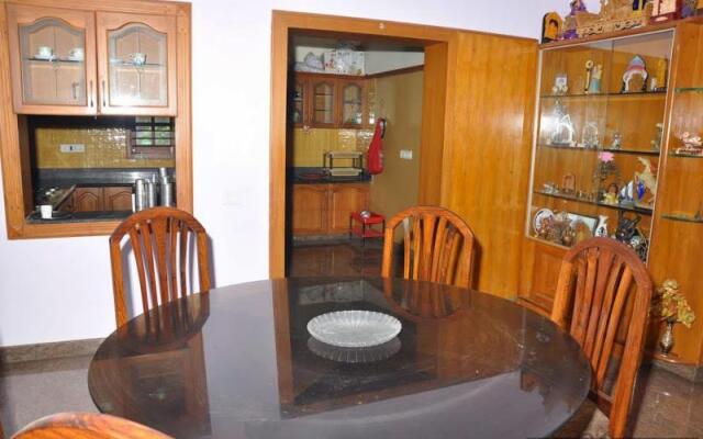 Suvarna Luxury Home Stay