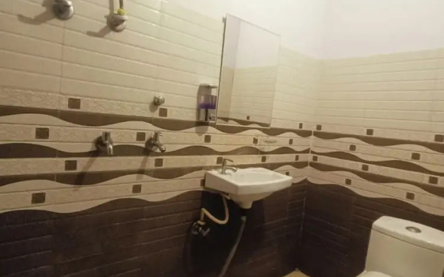 The Quila Camps & Resort