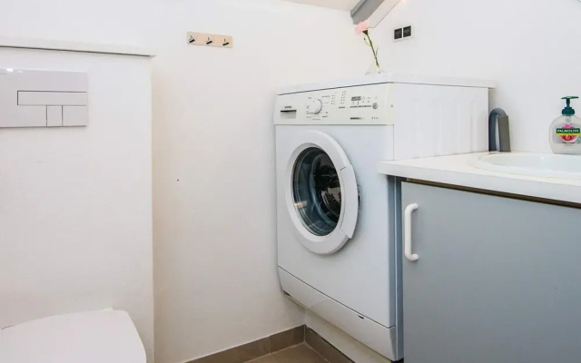 6 Person Holiday Home in Give