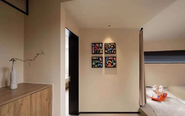 Moya Hotel - Qingdao Laoshan Scenic Area