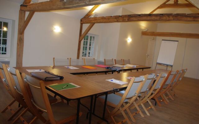 Les Cabanes De Fontaine