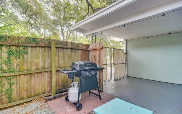 Pet-friendly Gulfport Home: Walkable Location!
