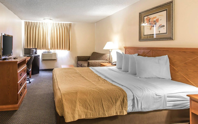 Brentwood Inn Clinton