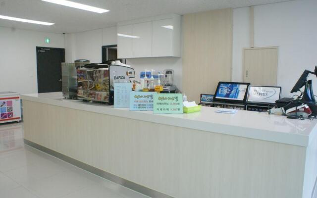 A Way To Gwaneumsa Temple