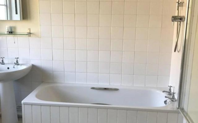 Ford Village Bed & Breakfast