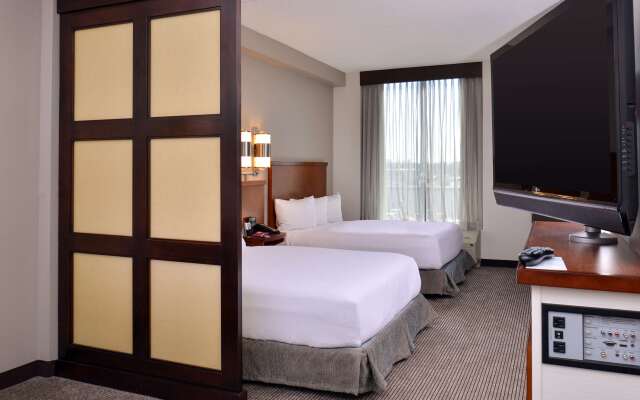 Hyatt Place Garden City