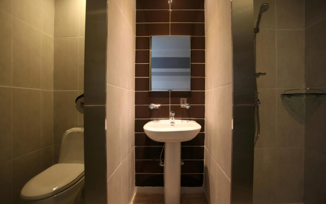 KSTAR Metro Hotel