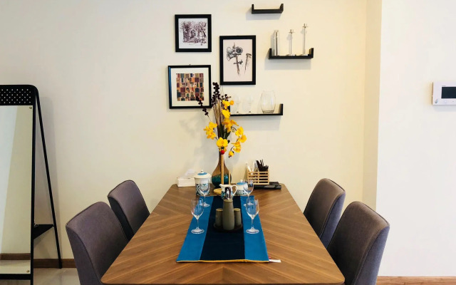 River View Apartment & Hotel