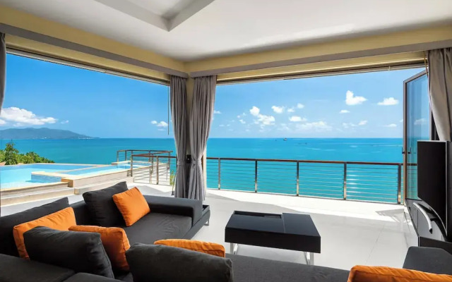 Villa Azure with Infinity Pool