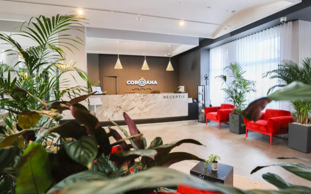 4 Season Apartments