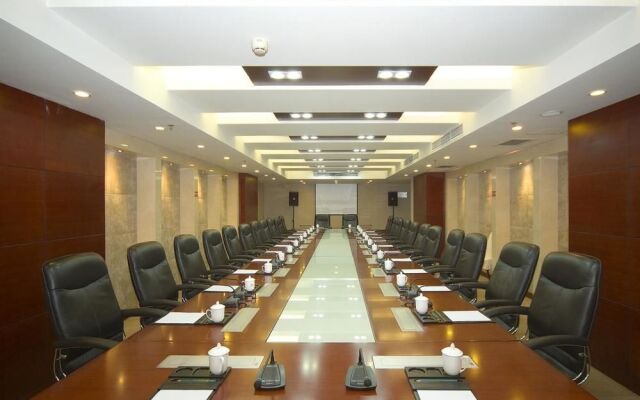Dongli Lake Hotel Tianjin