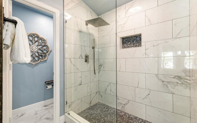 Private Pool House, Near all Famous Attractions!!!