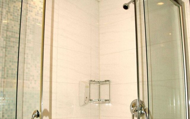 Donghu Guest House