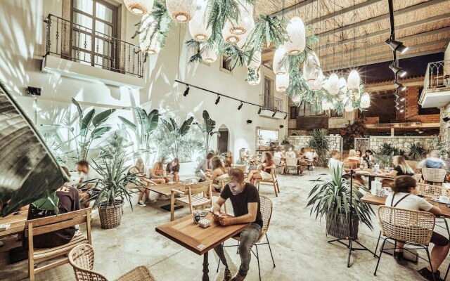 GAIA Alaçatı Bazaar