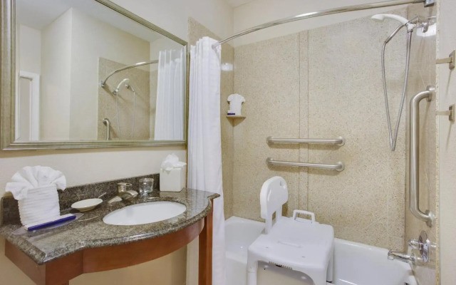 Candlewood Suites Virginia Beach Town Center by IHG