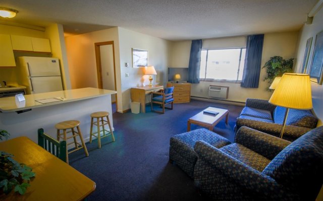 Groton Inn & Suites