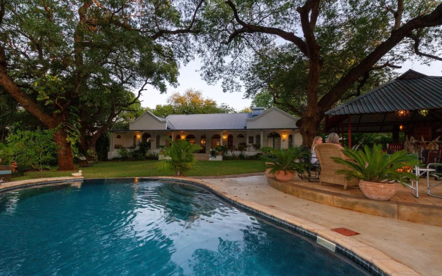 The Courtney Lodge